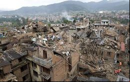 Al menos 245 muertos y 1.757 heridos se han registrado tras un sismo de magnitud 7,8 entre los balnearios costeros ecuatorianos de Cojimíes y de Pedernales