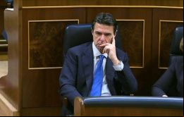 En un gota a gota continuado Soria apareció como secretario de la firma UK Lines registrada en el Reino Unido, lo que volvió a atribuir a un “nuevo error”.