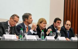 La canciller pidió a autoridades del Mercosur y la UE que tomen el tren de la oportunidad ya, porque si no los costos serán mayores, subrayó