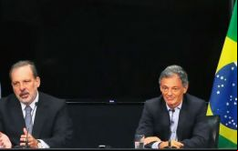  Los ministros expresaron que el Mercosur debe desarrollar una agenda internacional “activa” a fin de un “ más competitivo a terceros mercados”.