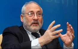 El problema principal es el  al crédito para pequeñas y medianas empresas, es llevar el flujo de dinero a la economía real, dijo Stiglitz. 