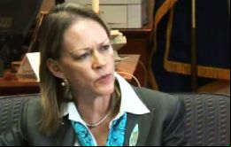 Macri ha dejado claro su compromiso con las energías limpias y ha identificado el objetivo de invertir más en renovables, dijo la subsecretaria Mary Burce Warlick. 
