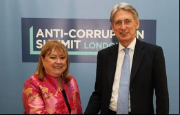 Malcorra y Hammond coincidieron en que el desacuerdo sobre la cuestión Malvinas no debe obstaculizar el desarrollo de una agenda positiva más amplia.