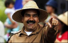 Estoy loco como una cabra, sí. Estoy loco de amor por Venezuela, por la revolución bolivariana, por Chávez y su ejemplo, dijo Maduro.