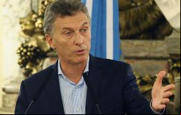  “Sí. Ya he dado la orden al  que radique el ahorro ese que tengo en la Argentina”, dijo en declaraciones a la prensa en Buenos Aires el mandatario