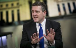 Bullard explicó que el ritmo actual de aumentos de tasas ha sido mucho más lento que lo que estaba previsto por el comité en el pasado.