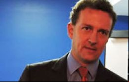 Richard Barlow, Encargado de Negocios de la Embajada del Reino Unido en la Argentina, quien asistió  invitado por la Universidad de San Andrés