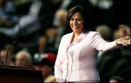Sharon Castillo asesora en las campañas presidenciales de George W. Bush y Mitt Romney afirmó que la campaña de Trump “puede causar una debacle”