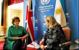 Malcorra estuvo reunida una hora con la baronesa Joyce Anelay, quien ”buscaba conocerla para ayudar a decidir a qué candidato va a apoyar Gran Bretaña. 