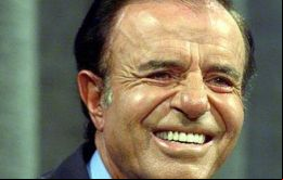 Han pasado más de diez años desde que la técnica de seducción del ex presidente Menem fuera aplanada por el gobierno de Néstor Kirchner