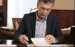  Macri firmó el decreto en Casa Rosada con motivo del Día Mundial del Turismo, que contó con la presencia de representantes de cámaras y operadores del sector.