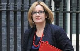 Hay que asegurar que la gente que viene llena los vacíos en el mercado laboral, y no trabajos que podrían realizar los británicos, dijo la ministra Amber Rudd