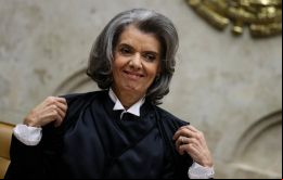 ”Cuando un juez es agredido, cada juez es agredido”, declaró la magistrada Cármen Lúcia Antunes Rocha en un acto público