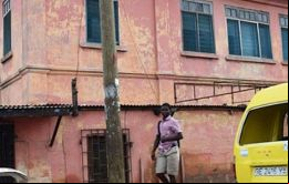 Una embajada estadounidense paralela y no oficial emitia visas legales en Ghana