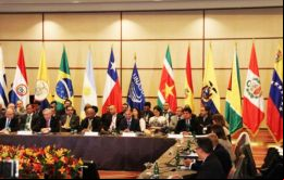 Nuestros países seguirán apoyando los esfuerzos de los ex Presidentes y la prudente contribución del Vaticano, que debe ser altamente apreciada por todas las partes.