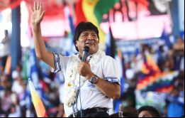 Si el pueblo dice 'vamos con Evo', ningún problema. Vamos a seguir derrotando a la derecha, vamos a seguir ganando a la derecha, sostuvo Evo Morales