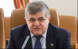 El legislador ruso Vladimir Dzhabarov advirtió que habrá medidas recíprocas, tras la expulsión de los diplomáticos que, se cree, eran agentes de inteligencia.
