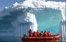 Muñoz indicó que hay algunos desafíos por delante, como el turismo antártico. El 90% del incremento del turismo antártico será en la península antártica