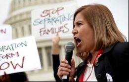 “No podemos defendernos aislados, tenemos que estar en comunidad”, advirtió Angélica Salas, directora de Coalición por Derechos Humanos de los Inmigrantes