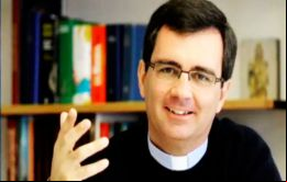 Monseñor Ignazio Ceffalia, de trayectoria diplomática en Ecuador, Tailandia y ante el Consejo Europeo de Conferencias Episcopales, reemplazará a Latterza.