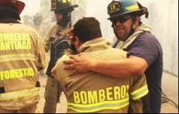 Un bombero y dos carabineros murieron en la región del Maule, en el sur, en las últimas horas, donde el fuego ha arrasado más de 248.000 hectáreas