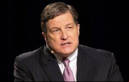 Nunca fue mi intención revelar información confidencial, dijo Lacker en un comunicado en que itió una conversación con un analista de Medley Global