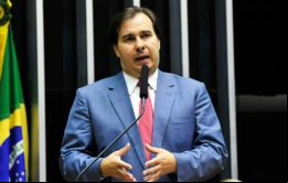 Si Temer renuncia, el presidente de Diputados, Rodrigo Maia, debe convocar a una asamblea para realizar una elección indirecta del Congreso de un nuevo presidente.
