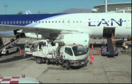 IATA advirtió que la inestabilidad política persiste en muchos mercados y el aumento de los costos en dólares (por combustible) es un gran desafío.