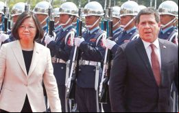  Cartes cumplió una visita de tres días a Taiwán donde firmó importantes acuerdos económicos, en momento que aumenta el cerco internacional de China a la isla