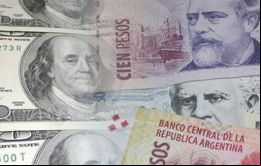 El peso argentino se recuperaba el lunes por la mañana frente al dólar luego de un resultado favorable para el oficialismo en las elecciones primarias. 