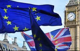  Londres está dispuesto a pagar hasta US$ 64.000 millones en tres años a Bruselas, a  fin de terminar pagos antes de las próximas elecciones generales del 2022