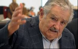 ... Nosotros estamos discutiendo unos calzoncillos. ¡Por Favor! Démosle dimensión a las cosas, reclamó el ex presidente 