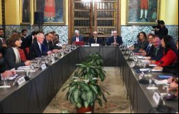 Los doce cancilleres reconocieron “la iniciativa de Rpca Dominicana de reunir al gobierno y oposición venezolanos”.