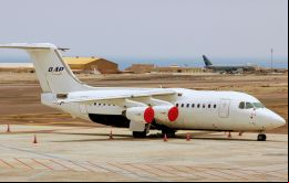 El servicio de ambulancias, provisto por Aerocardal (Gulfstream G150) y pequeñas aerolíneas regionales como DAP -BAE 146-200- (photo) , podrían hacer Stanley viable