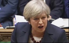  May aseguró en la Cámara de los Comunes que el diálogo entre Londres y Bruselas ha tomado un nuevo impulso en las últimas semanas
