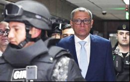 Glas se encuentra en prisión preventiva en la cárcel número 4 de Quito desde el pasado 2 de octubre y es el político de más alto rango a ser enjuiciado