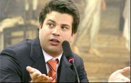 Leonardo Picciani es ministro de Deportes, pertenece al PMDB de Temer y es miembro de una de las familias políticas más poderosas de Rio de Janeiro