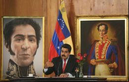 Maduro anunció que se otorgará el equivalente a 3,9 dólares a quienes posean el Carnet de la Patria, un documento de identidad que regula la compra de alimentos