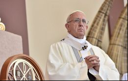 El día que me traigan una prueba contra el obispo Barros, allí voy a hablar, dijo Francisco a periodistas chilenos en Iquique. Todo es calumnia ¿Está claro