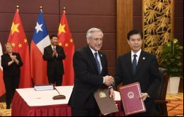 Tanto Chile como China han criticado en el pasado el tono proteccionista de las medidas adoptadas por Donald Trump, como abandonar el TPP. 