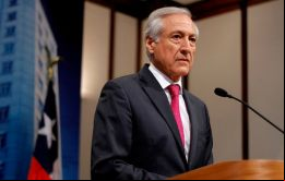 Si está situación se consolida Chile revisará su participación en el grupo de países acompañantes. Esperamos que esta decisión sea revertida, dijo Heraldo Muñoz