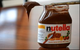 Después de horas de fila, muchas personas comenzaron a publicar en las redes sociales videos que registraban las refriegas por la Nutella
