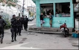 La ciudad más emblemática de Brasil amaneció el domingo con un largo tiroteo en la favela de la Rocinha, la mayor de Río