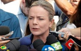 La presidenta del PT, Gleisi Hoffmann, negó que Lula da Silva negocie su entrega a la Policía superado el plazo otorgado por la Justicia para ingresar en prisión