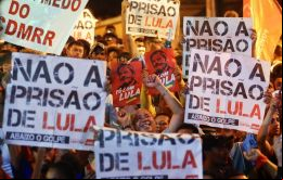 Desde el miércoles, Lula y sus partidarios hicieron todo lo posible para retrasar el inicio de su sentencia de prisión, luchando en todas partes desde la Corte Suprema hasta en las calles.