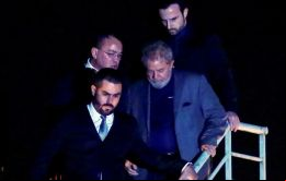 Moro dijo que no concederá ningún derecho extraordinario al ex mandatario de 72 años, condenado a 12 años y un mes de cárcel.