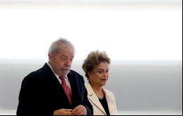 Roussef pidió la “solidaridad internacional” para defender a Lula, encarcelado desde el sábado por una condena de doce años en segunda instancia por corrupción