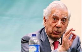 “La gran pregunta quizá sea, ¿va a sobrevivir el libro o va a desaparecer y lo van a reemplazar? La imagen, la pantalla, están enfrentadas al libro sin ninguna duda”