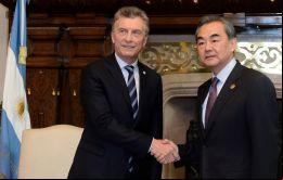 El canciller Wang Yi le entregó a Macri una carta del Presidente chino, Xi Jinping, quien expresó su respaldo a las reformas del Gobierno argentino