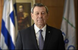 Rodolfo Nin Novoa, canciller de un gobierno uruguayo cuya coalición de gobierno está profundamente dividida en torno al tema de Venezuela, Maduro y el chavismo  